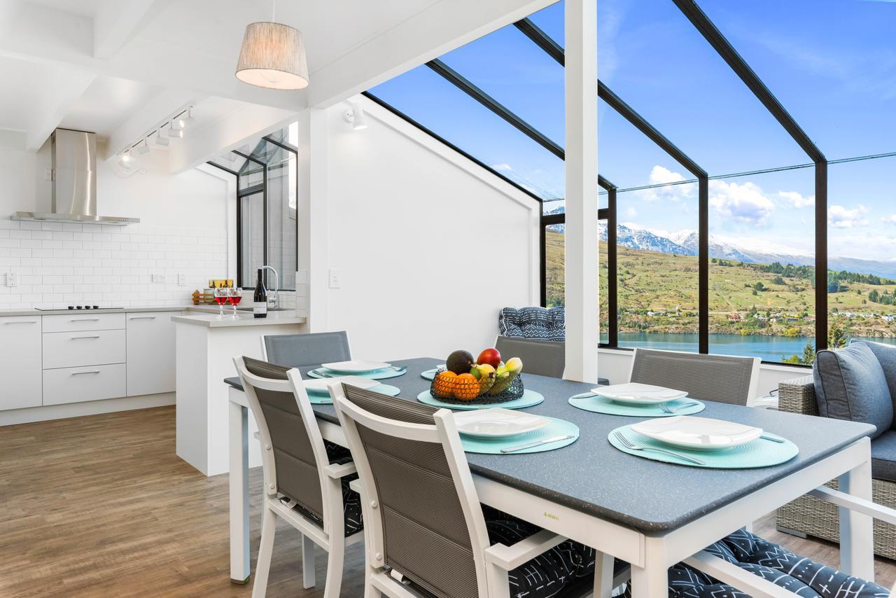 Picturesque Views At Woodlands Close Queenstown Exterior photo