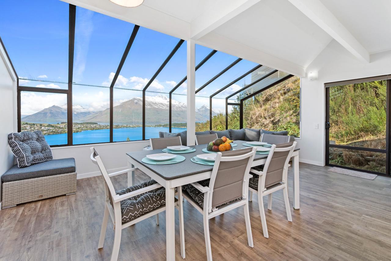 Picturesque Views At Woodlands Close Queenstown Exterior photo
