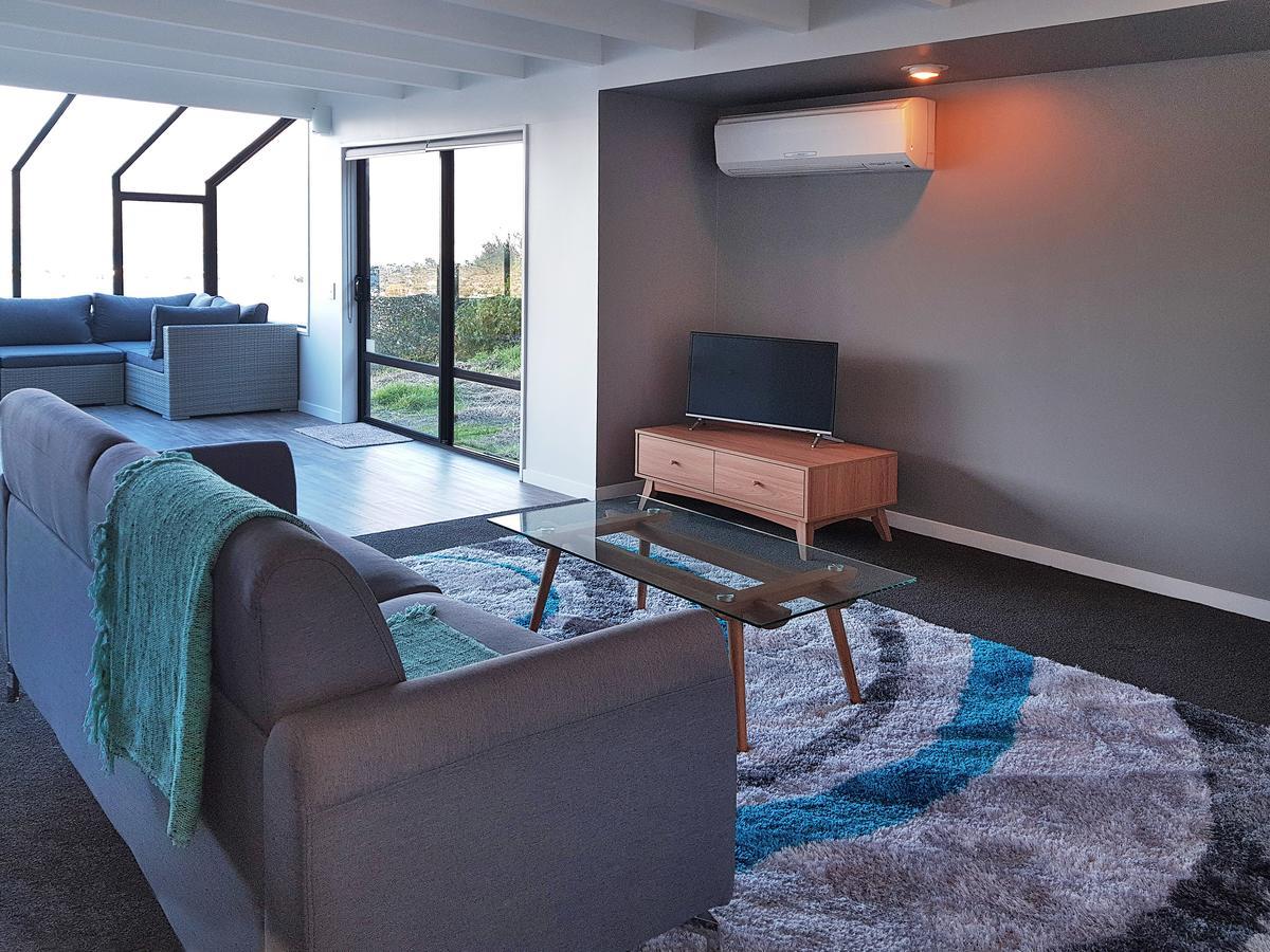 Picturesque Views At Woodlands Close Queenstown Exterior photo